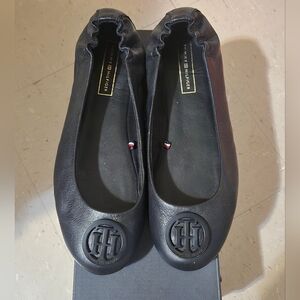 Tommy HilfigerLeather Ballerina Flat W US9/ EU 40